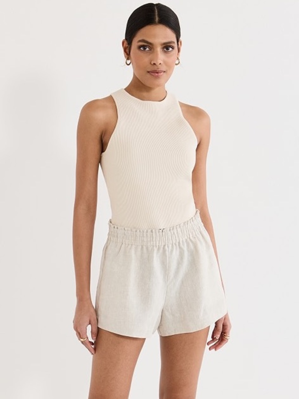 Reformation • Mila oatmeal linen pull on shorts - Picture 5 of 6